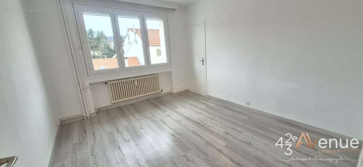 Appartement à SAINT-ETIENNE