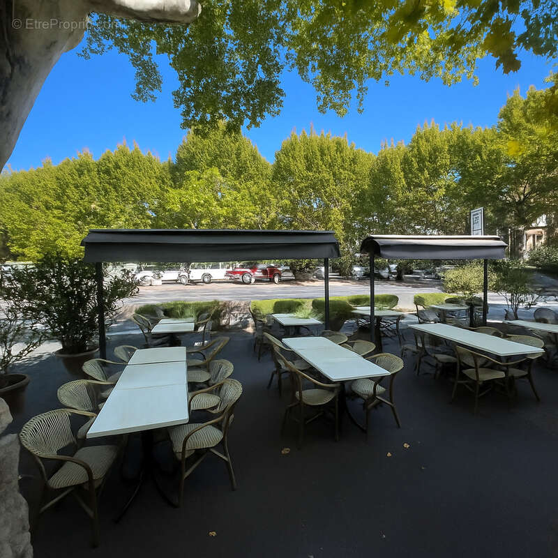 Commerce à AUBAGNE
