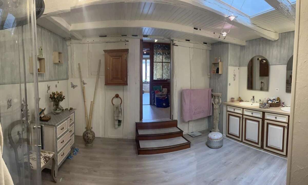 Maison à SAINTE-MENEHOULD