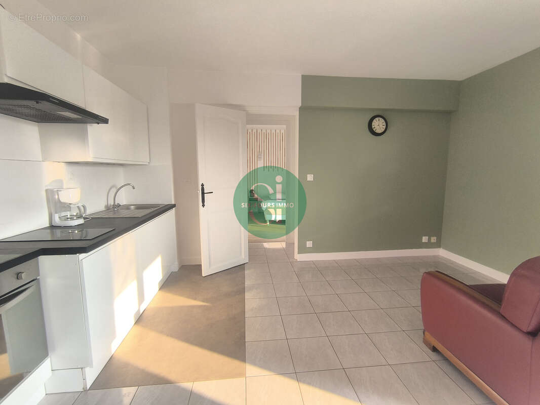 Appartement à SIX-FOURS-LES-PLAGES