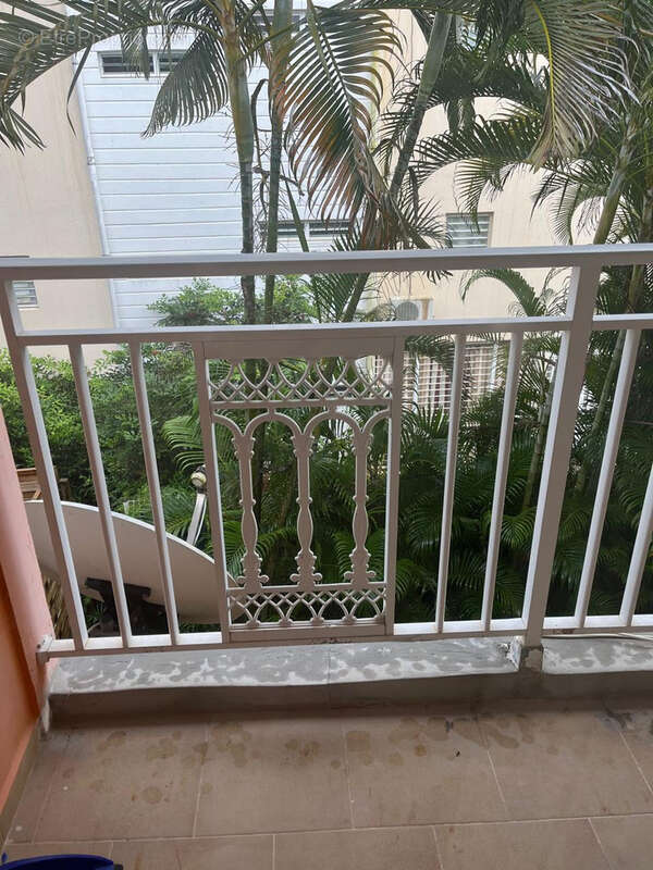 Maison à PETIT-BOURG