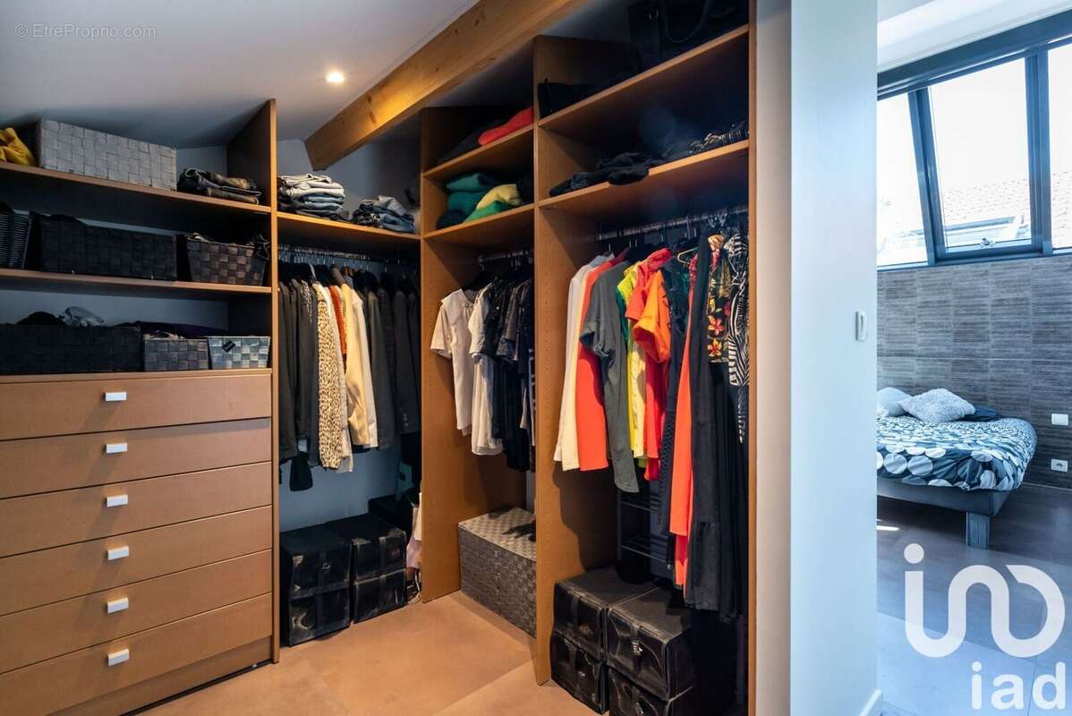 Photo 6 - Commerce à VILLEURBANNE