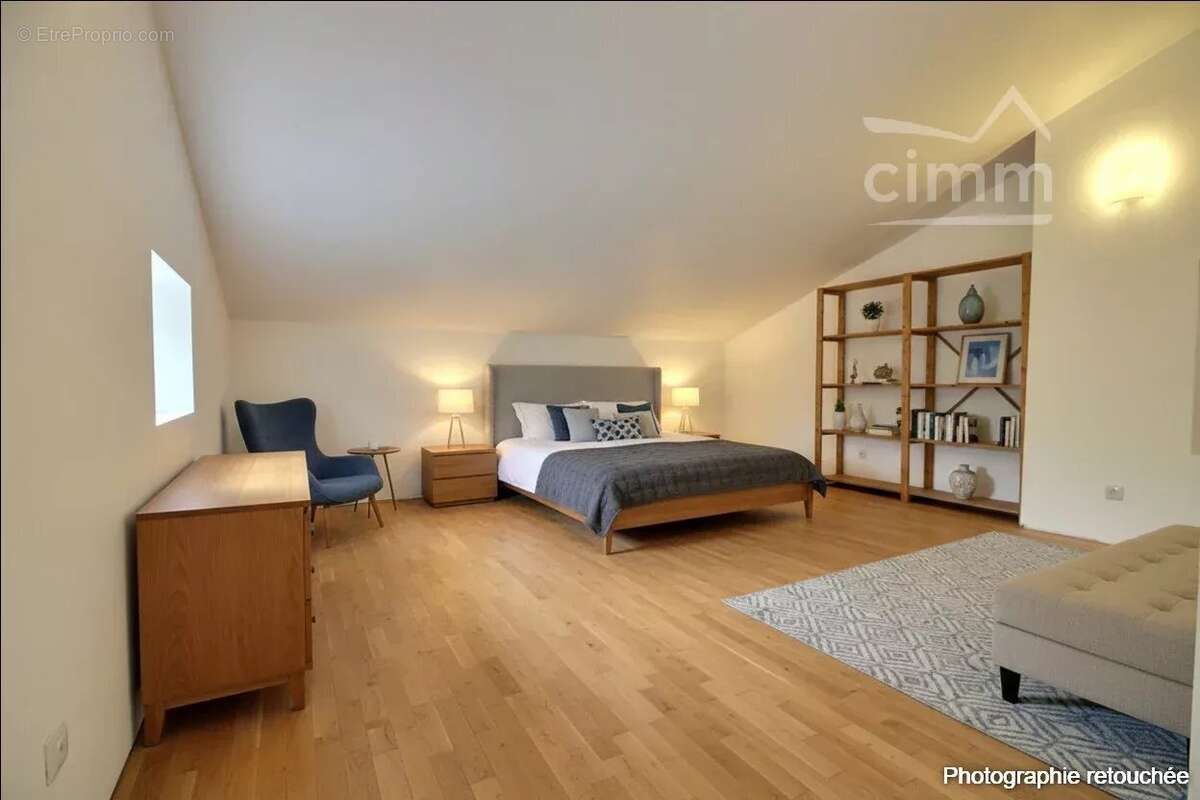 Maison à ALBA-LA-ROMAINE