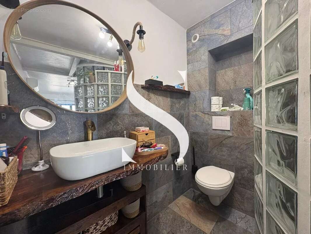 VALLAURIS - Maison de ville indépendante à vendre - photo 11