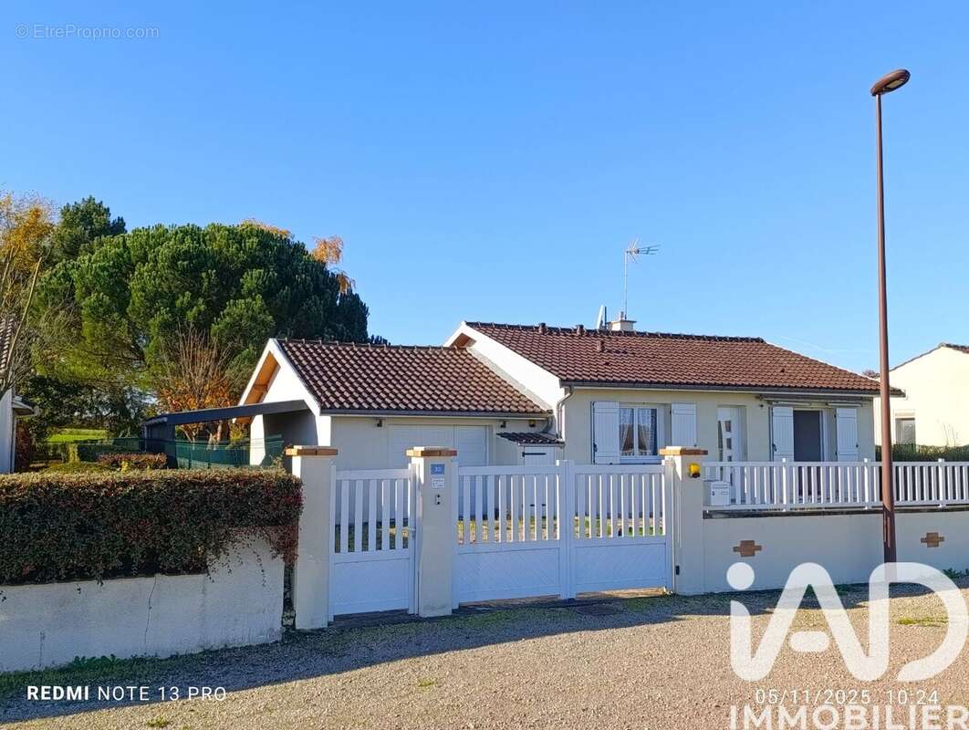 Photo 2 - Maison à SAINT-REMY-EN-BOUZEMONT-SAINT-GENEST-ET-ISSON