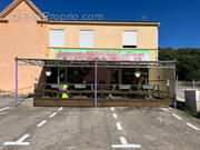 Commerce à LES MAGES