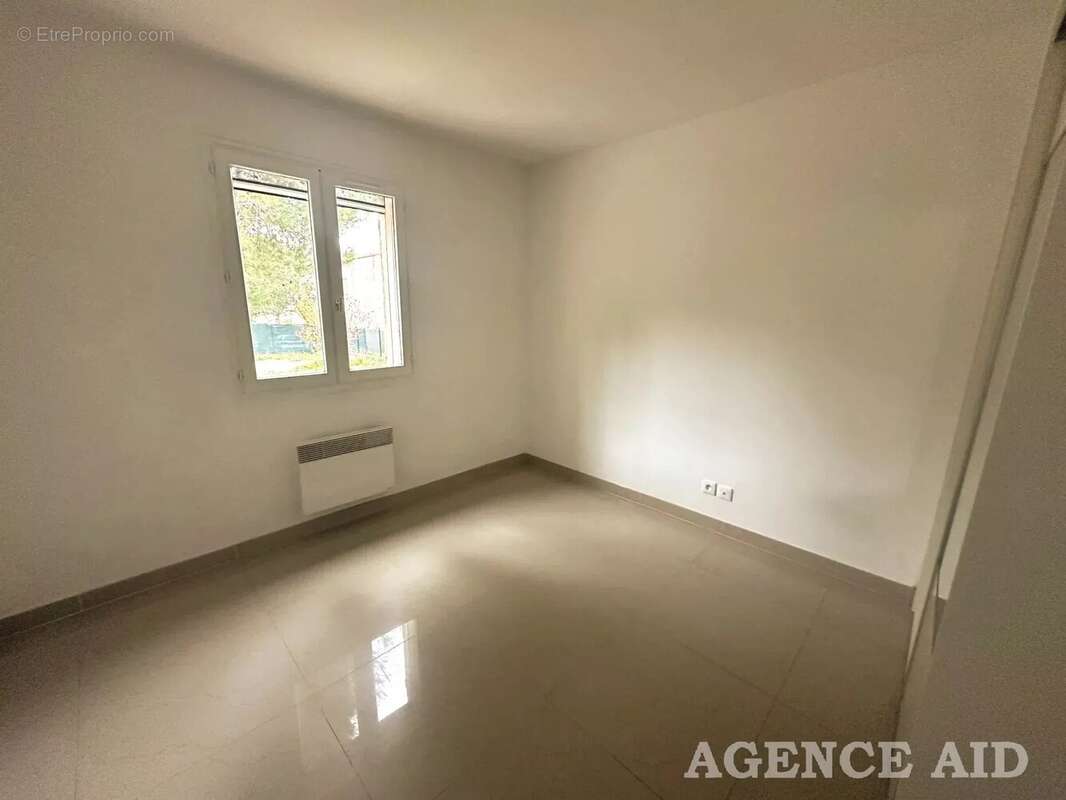 Maison à CUGES-LES-PINS