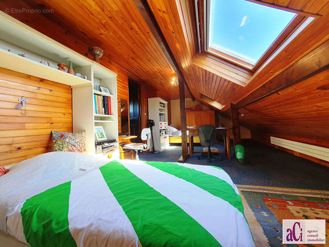 Maison à L&#039;HAY-LES-ROSES