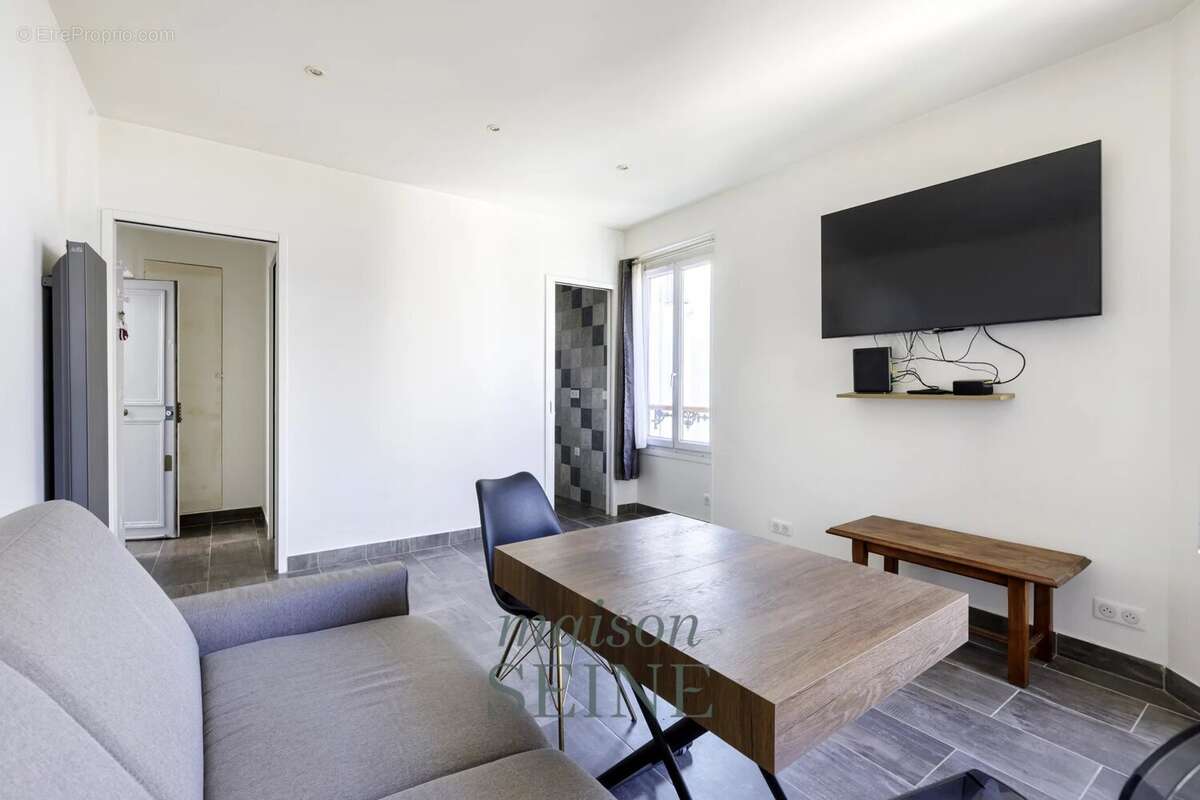 Appartement à PARIS-7E