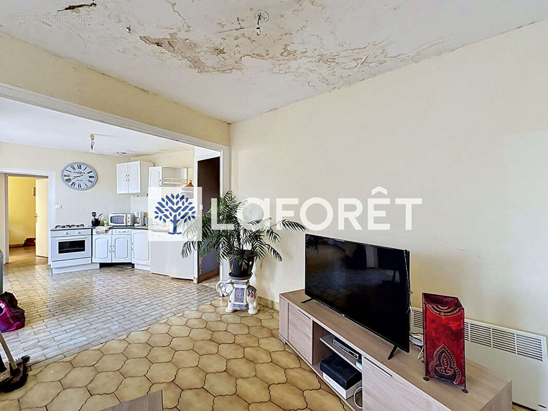 Maison Airvault 3 pièce(s) 71.8 m2 - photo 4