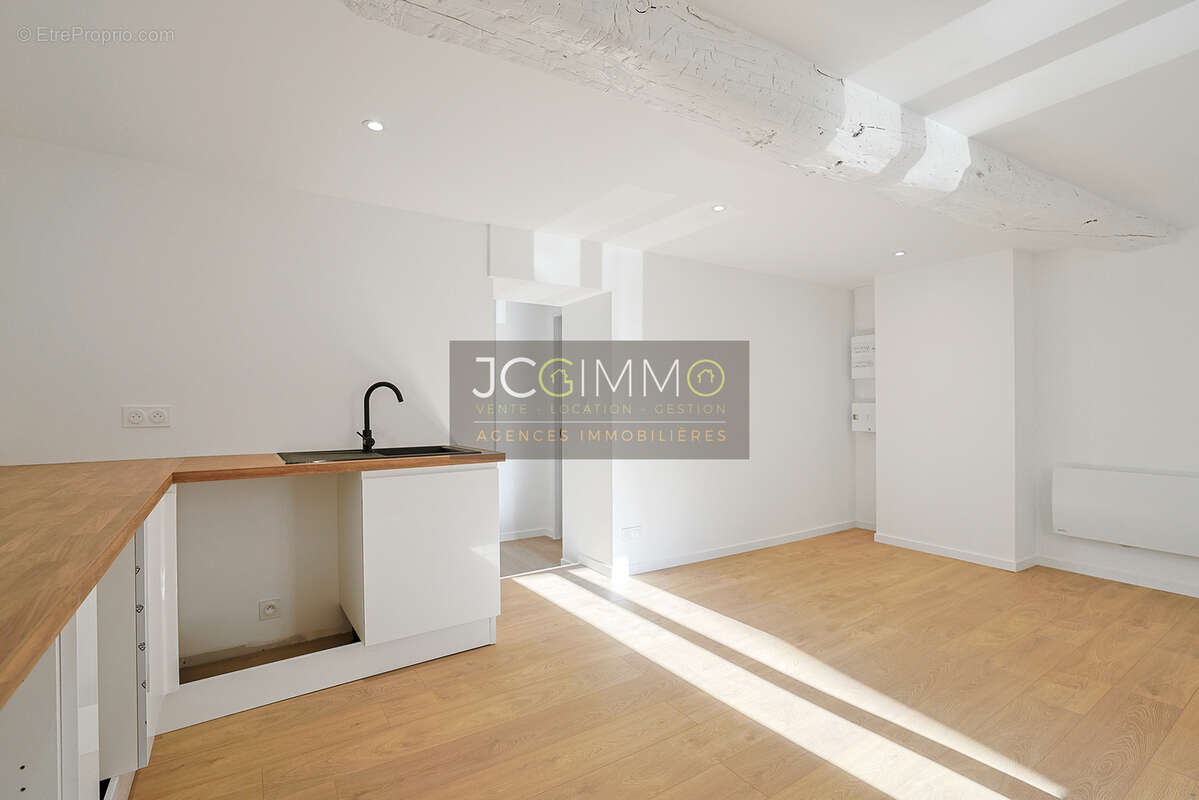 Appartement T2 de 40,92m2 loi carrez refait à neuf ! - photo 5