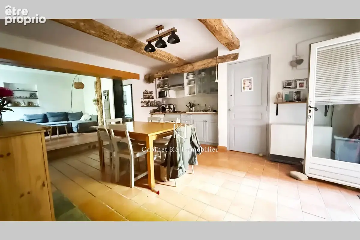 Maison à SEILLONS-SOURCE-D'ARGENS