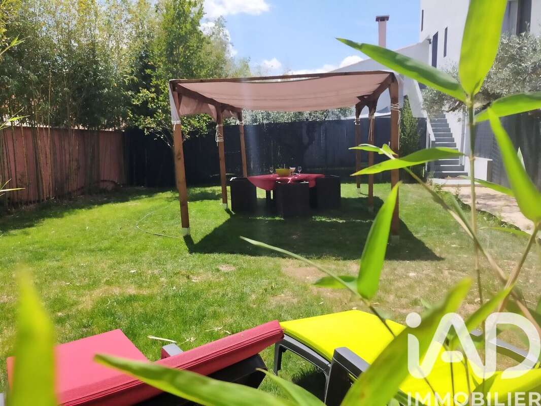 Photo 4 - Terrain à NIMES