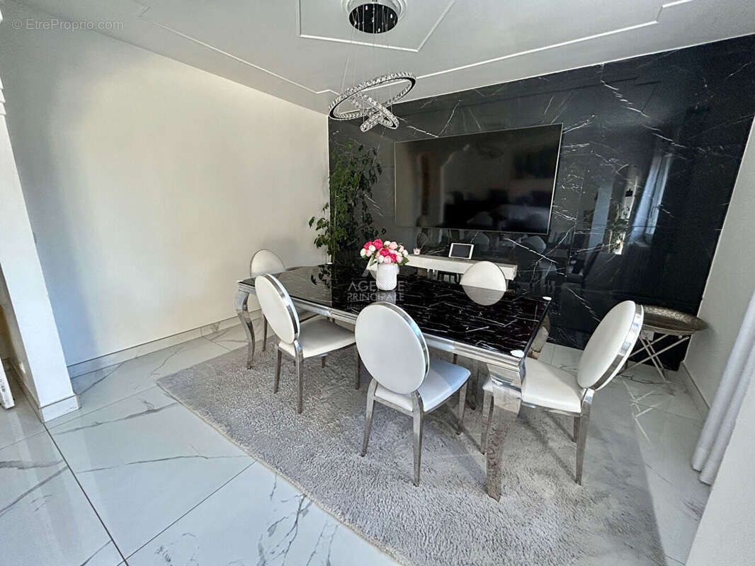 Maison à CARRIERES-SOUS-POISSY