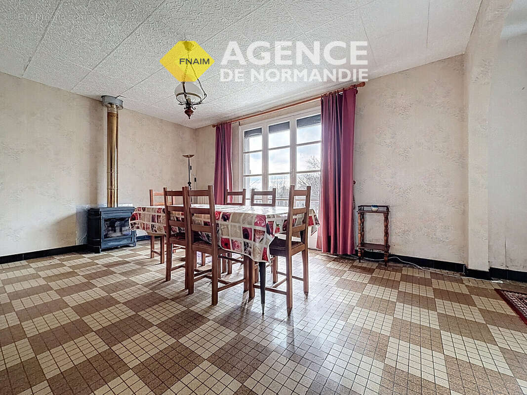 Maison à VILLERS-EN-OUCHE