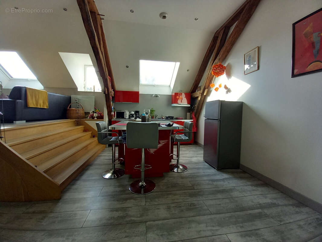 Appartement à SAINT-LEGER-DES-VIGNES