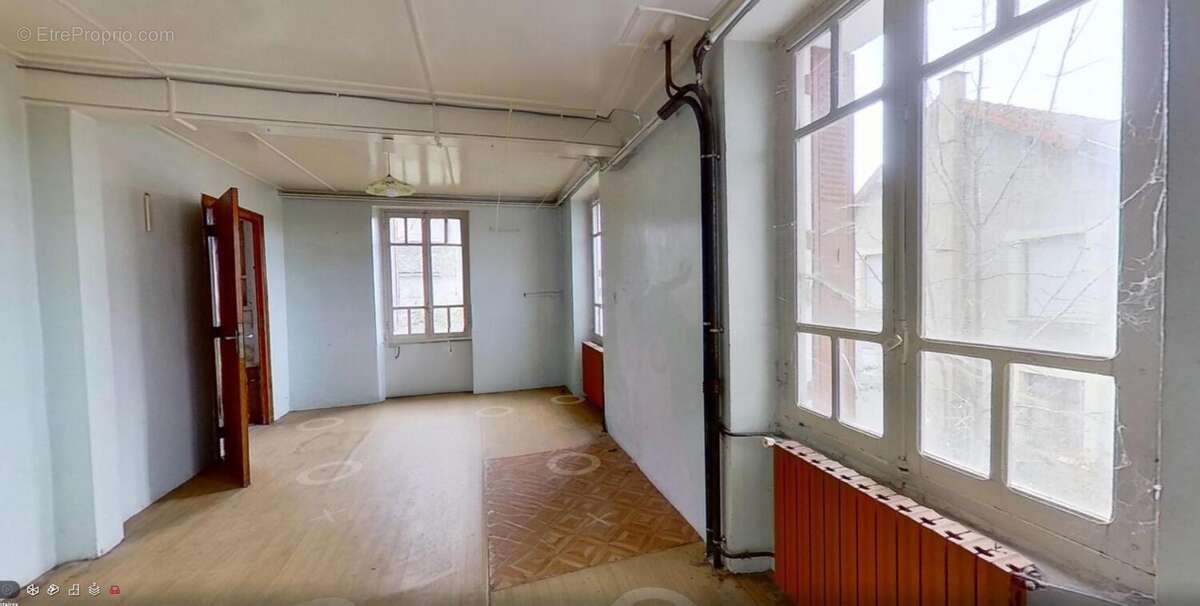 Maison à SAINT-ALBAN-SUR-LIMAGNOLE