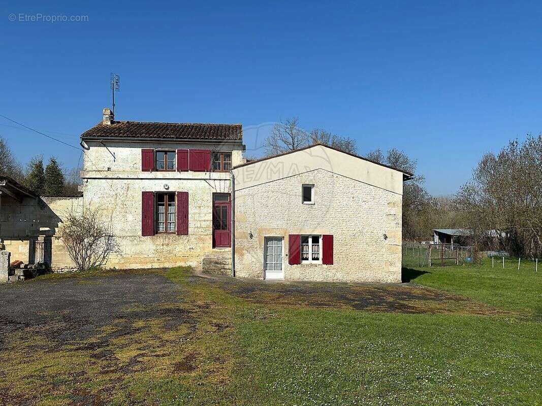 Maison à PONS