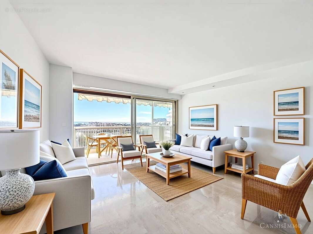 Appartement à MANDELIEU-LA-NAPOULE