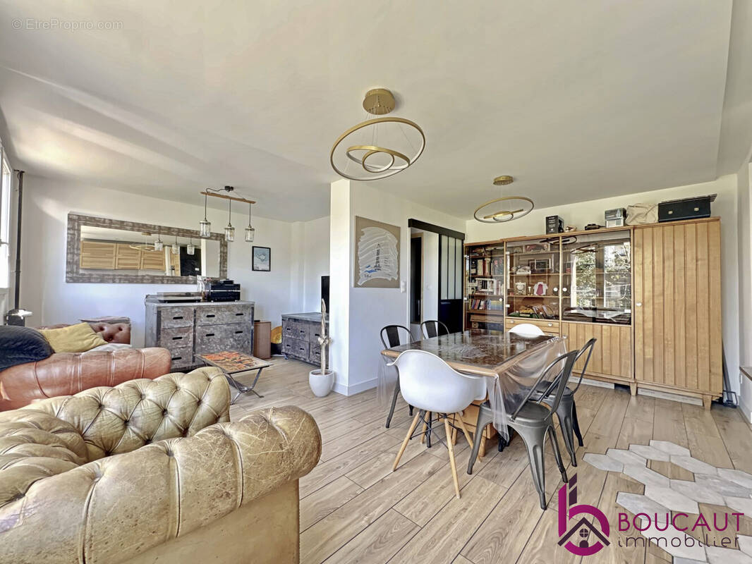 Appartement à LE PLESSIS-ROBINSON