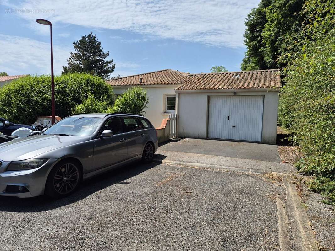 Maison à GROSBREUIL