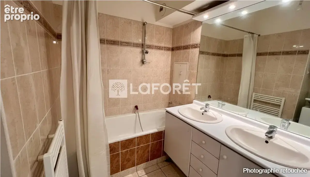 Appartement Courbevoie 3 pièce(s) 63.90 m2 - photo 7