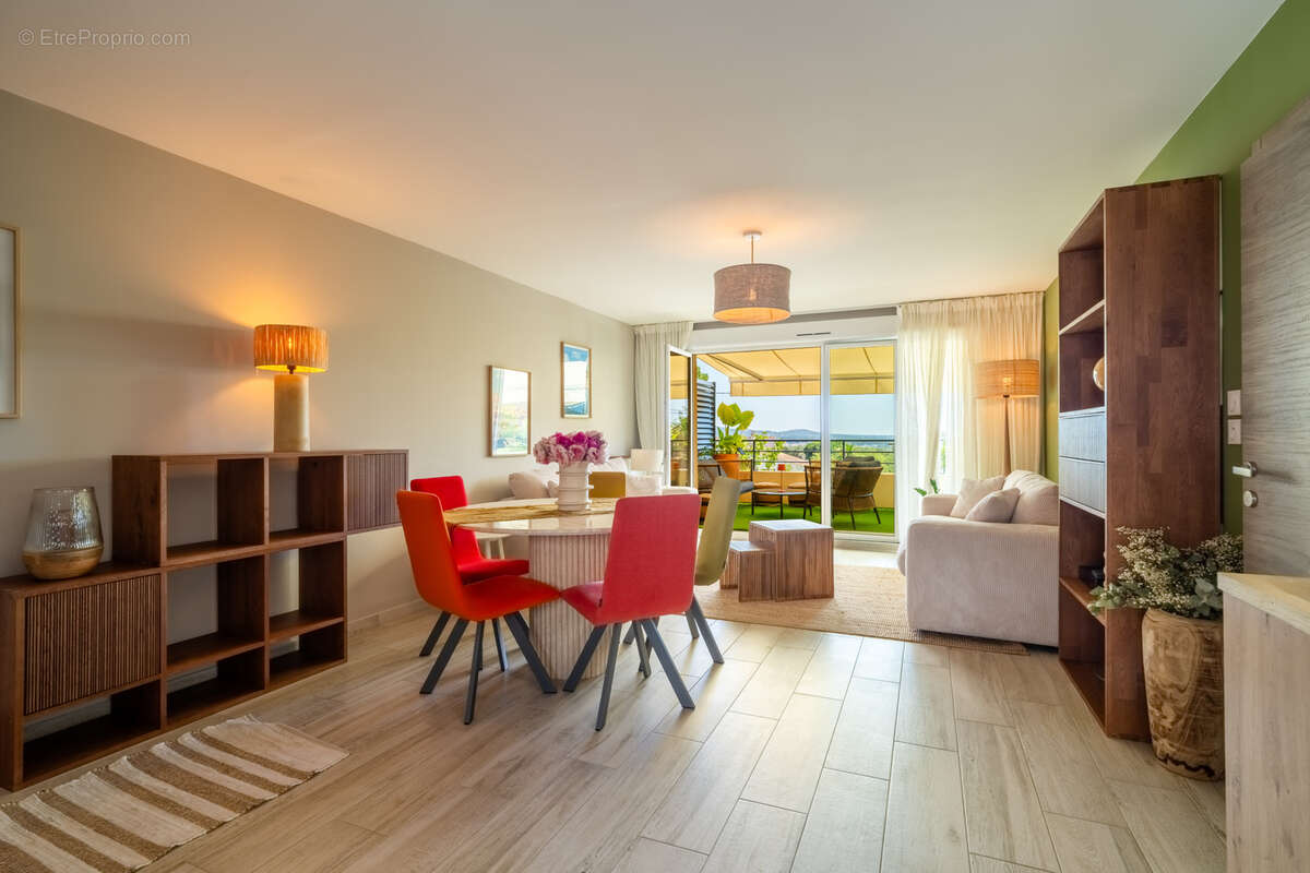 Appartement à SIX-FOURS-LES-PLAGES