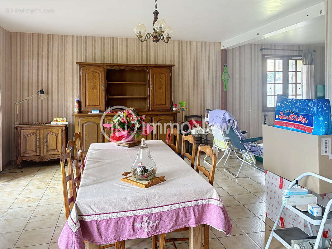 Maison à SOURDEVAL