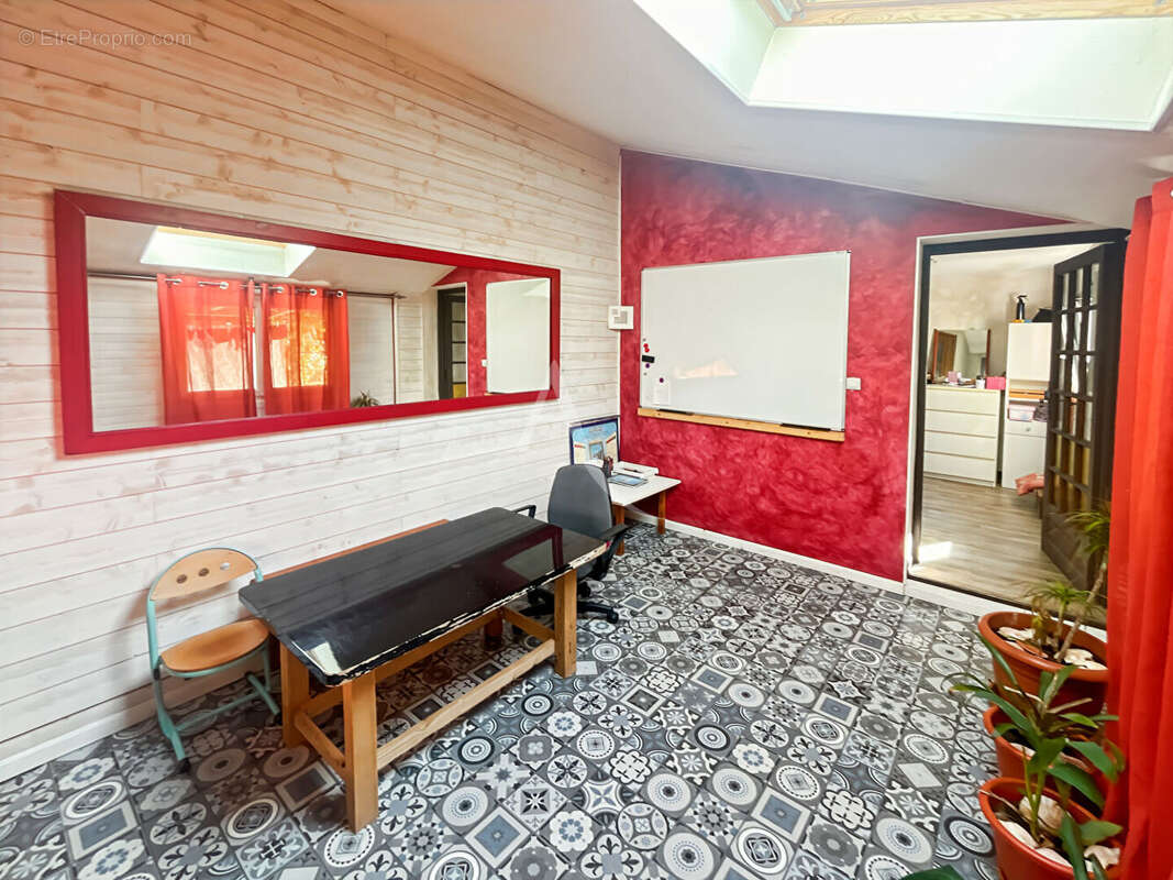 Maison à LES MUREAUX