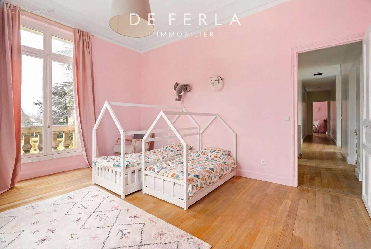 Maison à LE VESINET