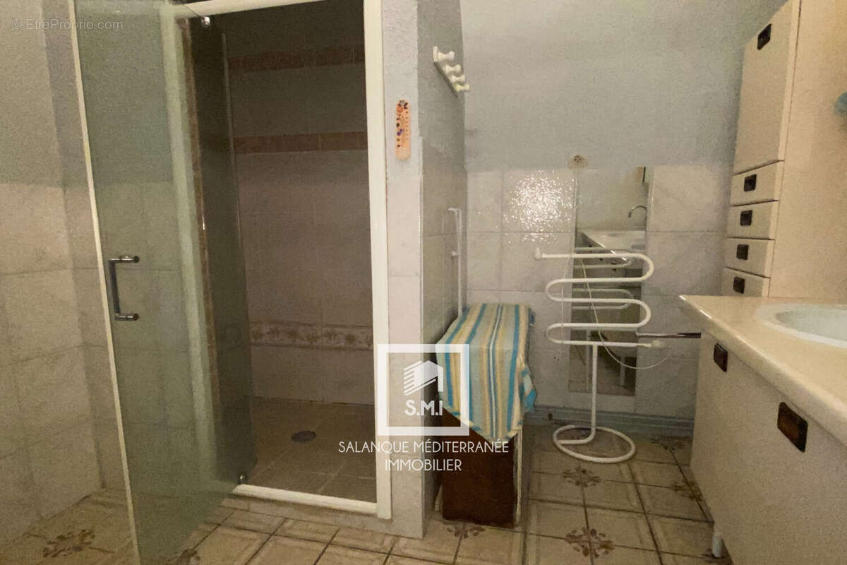 Maison 69 m² à Saint-Laurent-De-La-Salanque  - photo 7