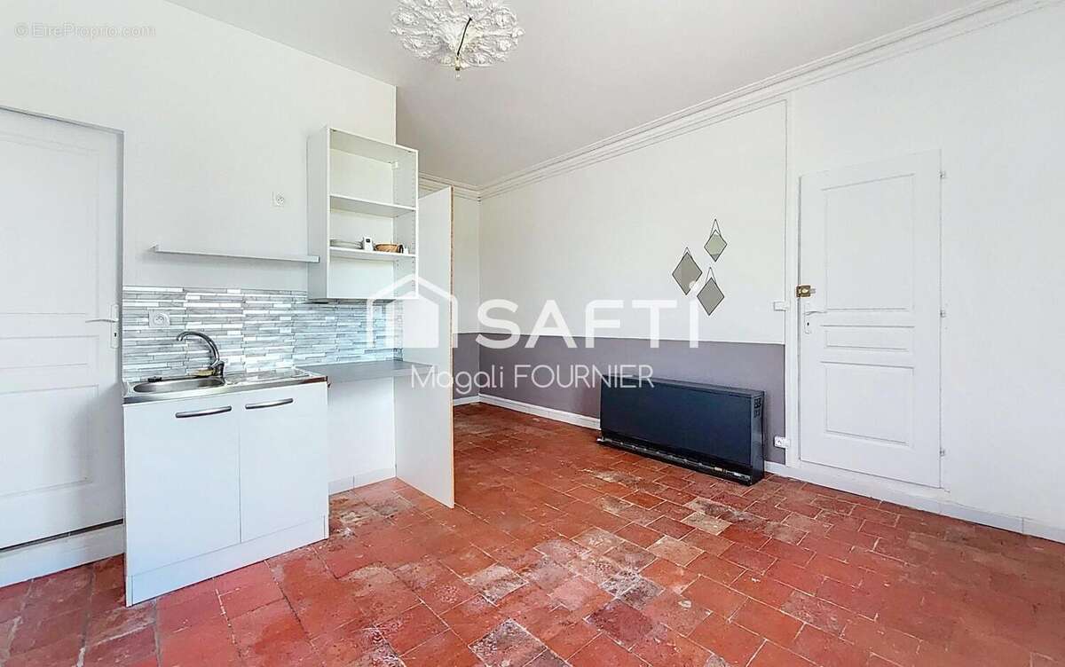 Maison 130 m² à Ballots  - photo 9