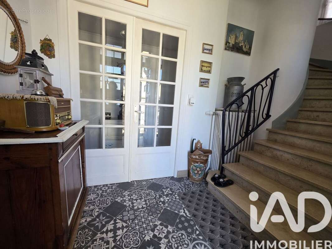 Maison 146 m² à Coulanges-Sur-Yonne  - photo 3