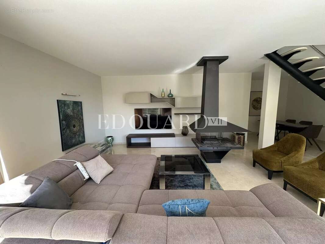 Maison à ROQUEBRUNE-CAP-MARTIN