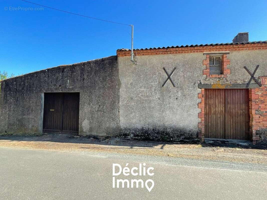 Terrain à LE CHAMP-SAINT-PERE