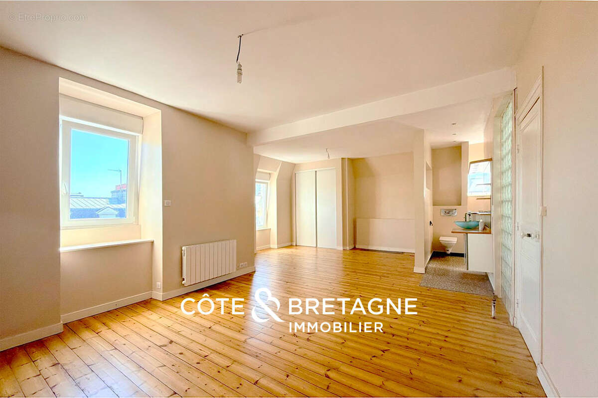 Maison bourgeoise de caractere à vendre à saint-brieuc avec jardin clos  réf : 2026143 - photo 9