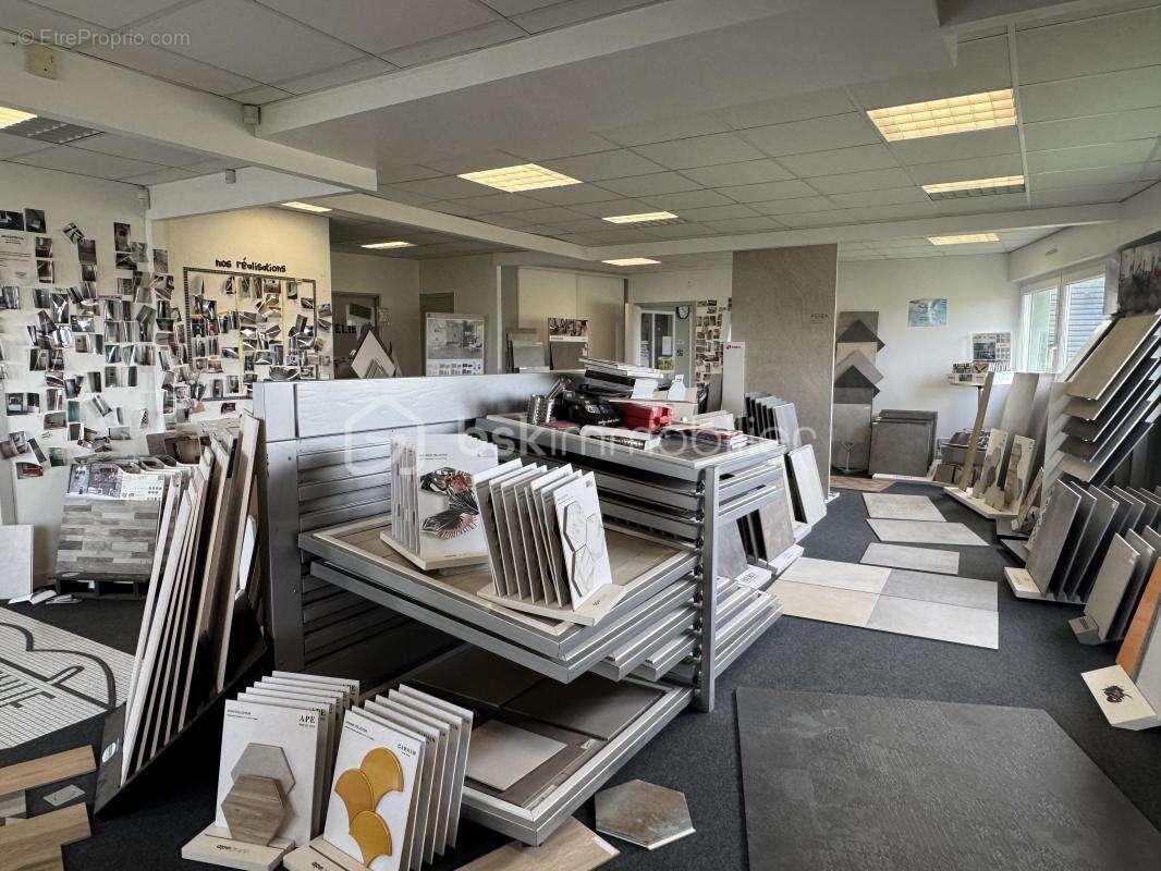 Commerce à SAINT-M'HERVE