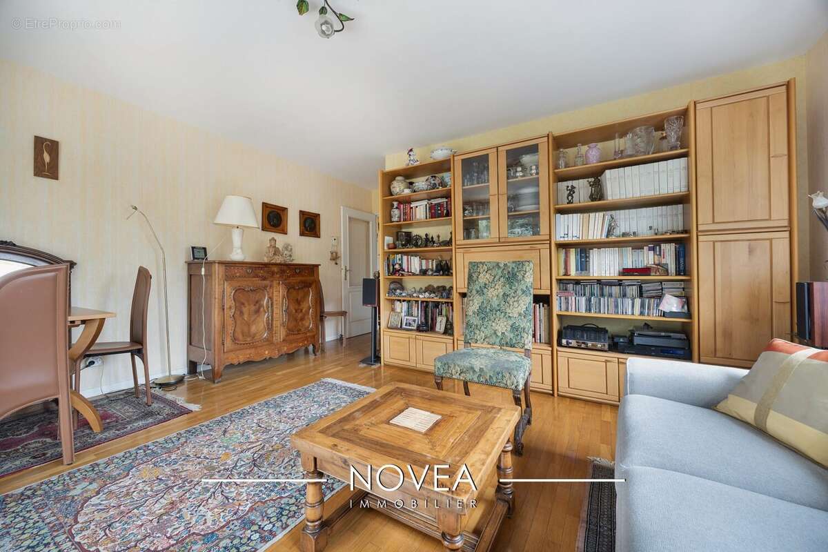 Appartement à SAINTE-FOY-LES-LYON