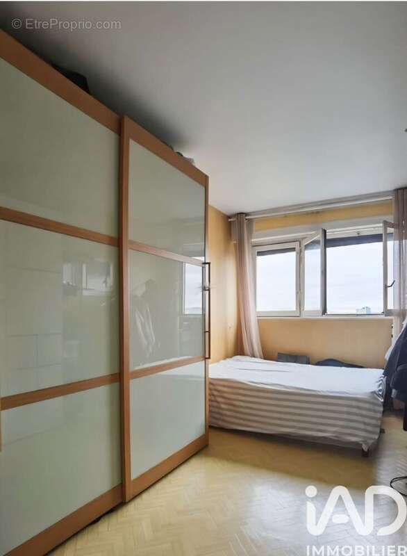 Photo 5 - Appartement à COURBEVOIE