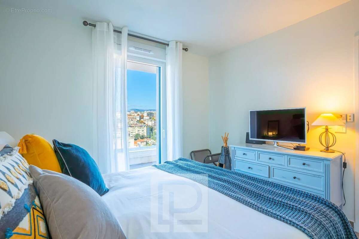 Appartement à LE CANNET