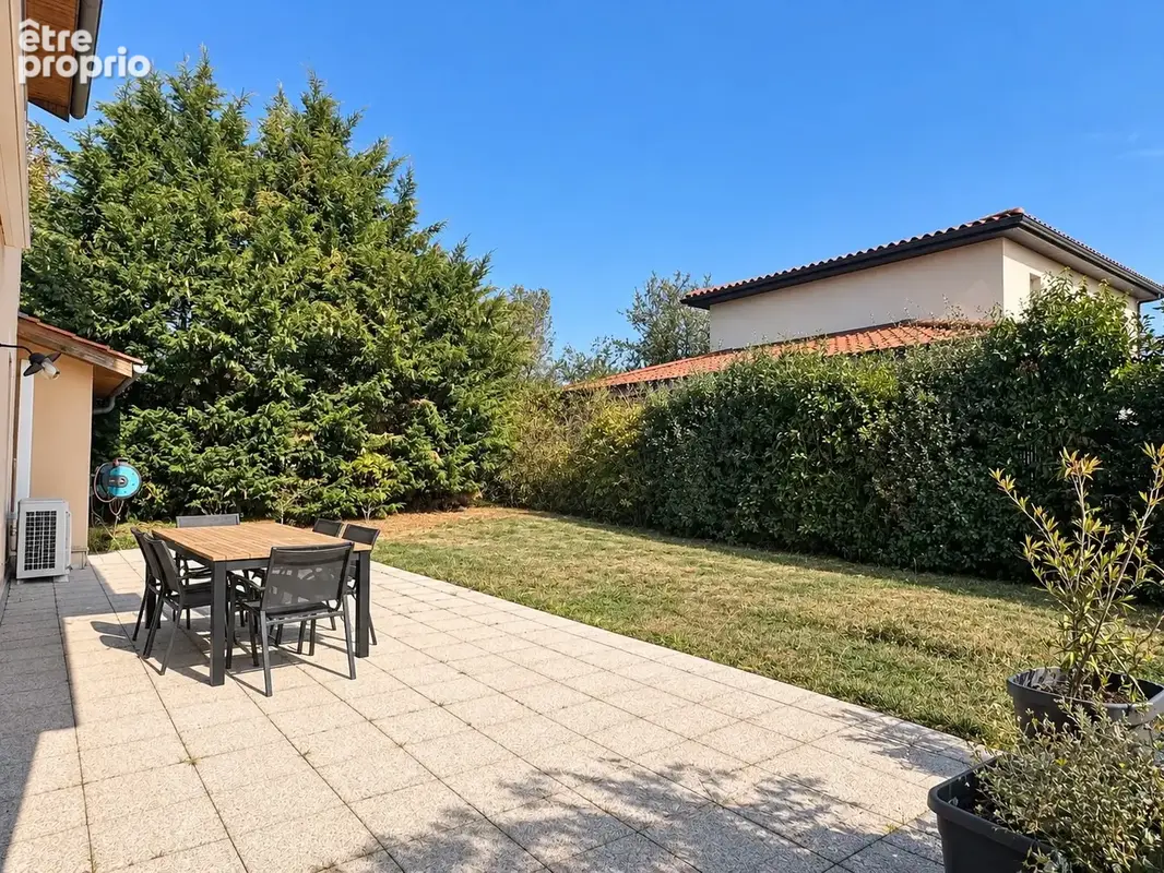 Maison  avec 5 chambres proche du centre - photo 2