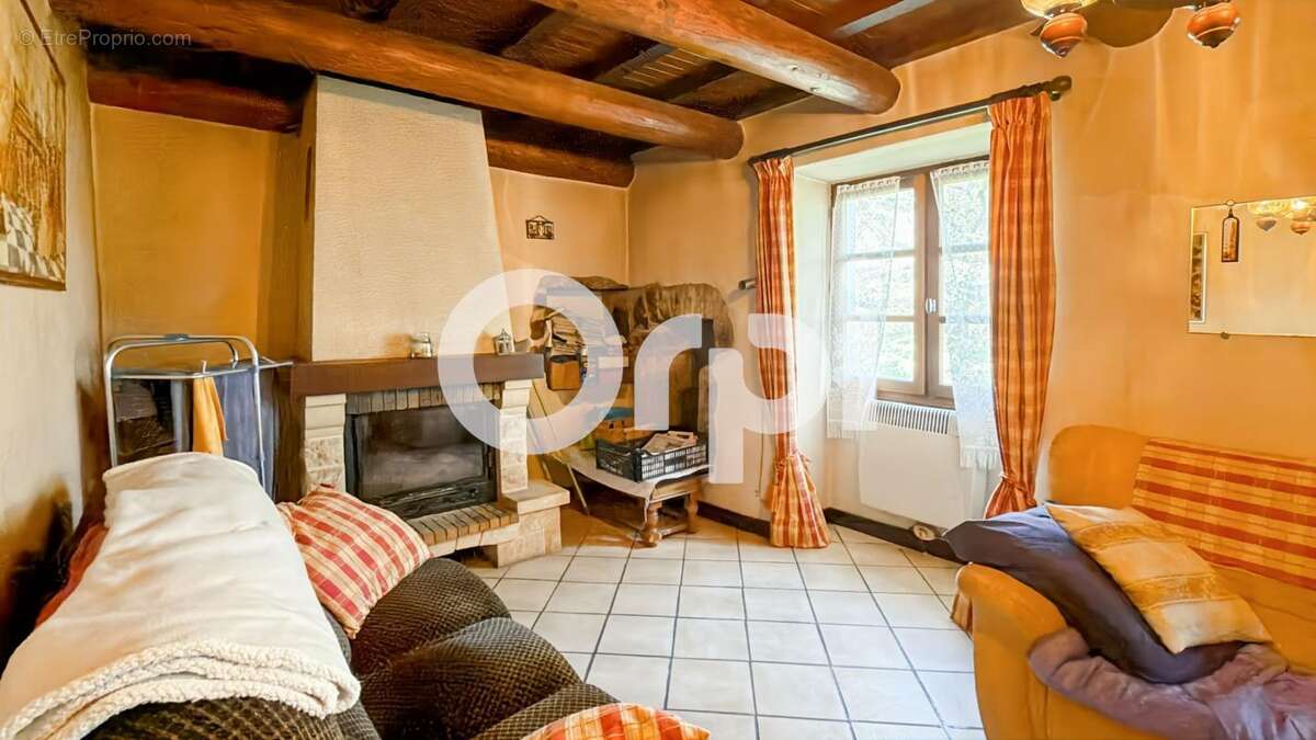 Maison à RUOMS