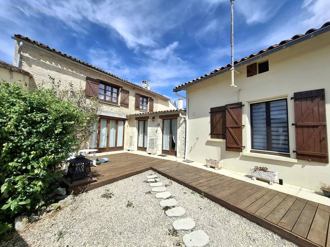 Charmante maison de village avec piscine - photo 13