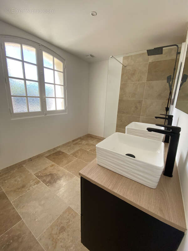 Maison à NANS-LES-PINS