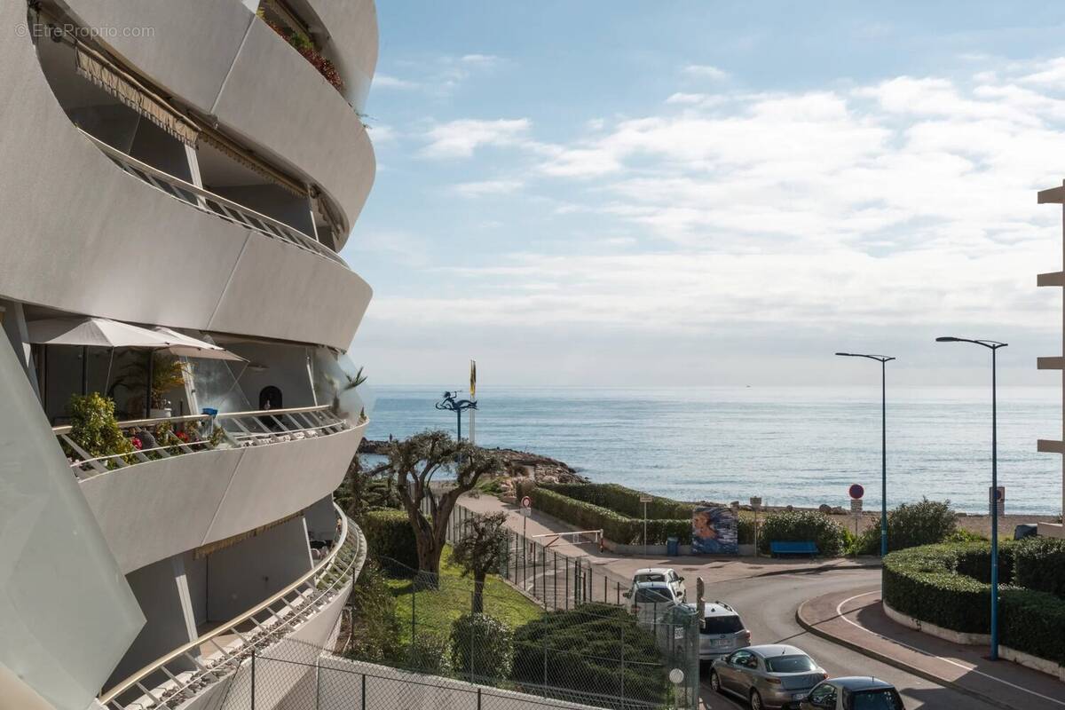 Appartement à VILLENEUVE-LOUBET