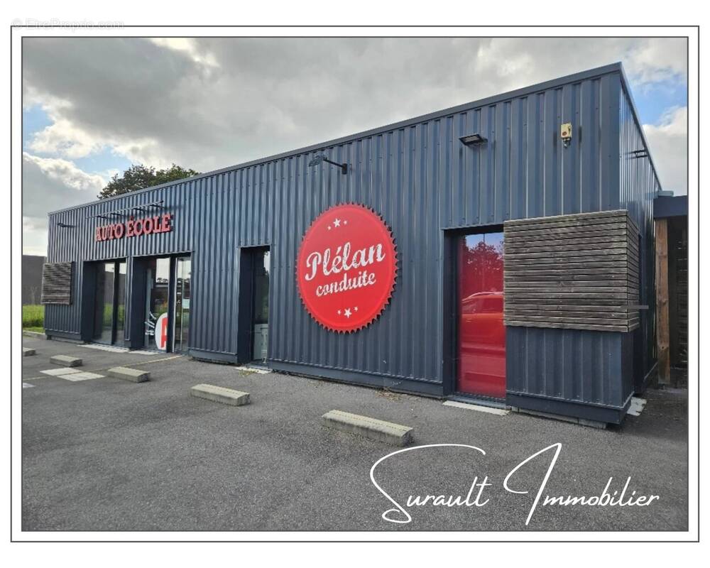 Commerce à PLELAN-LE-GRAND