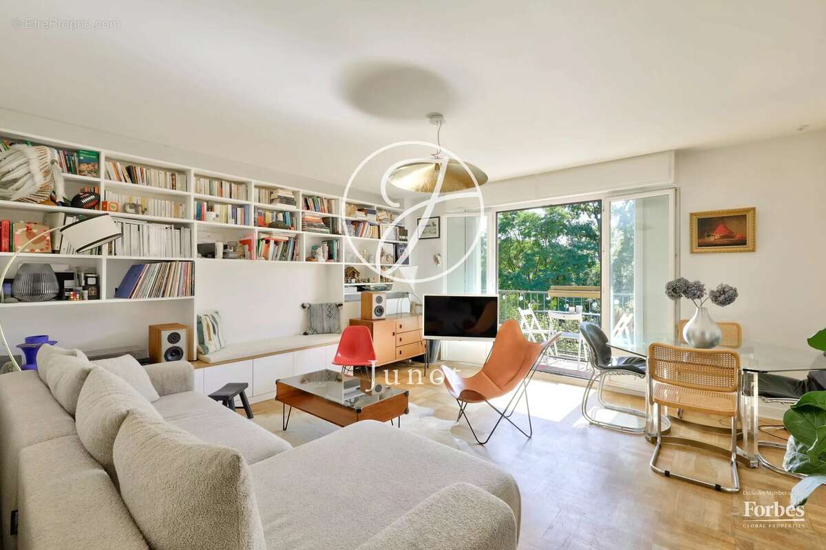 Appartement à VILLE-D'AVRAY