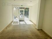 Commerce à PARIS-2E