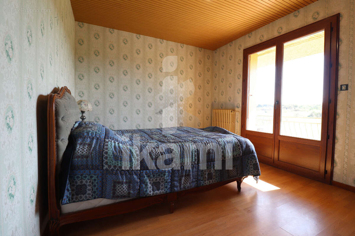 Villa 6 chambres avec fort potentiel à Saint-Rambert-d’Albon, en campagne sur 687 m2 de terrain ! - photo 13
