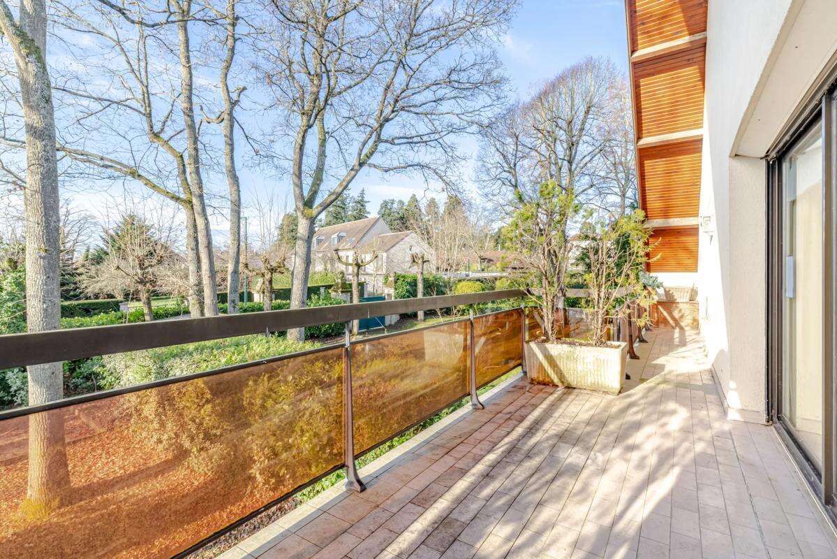 Appartement à JOUY-EN-JOSAS